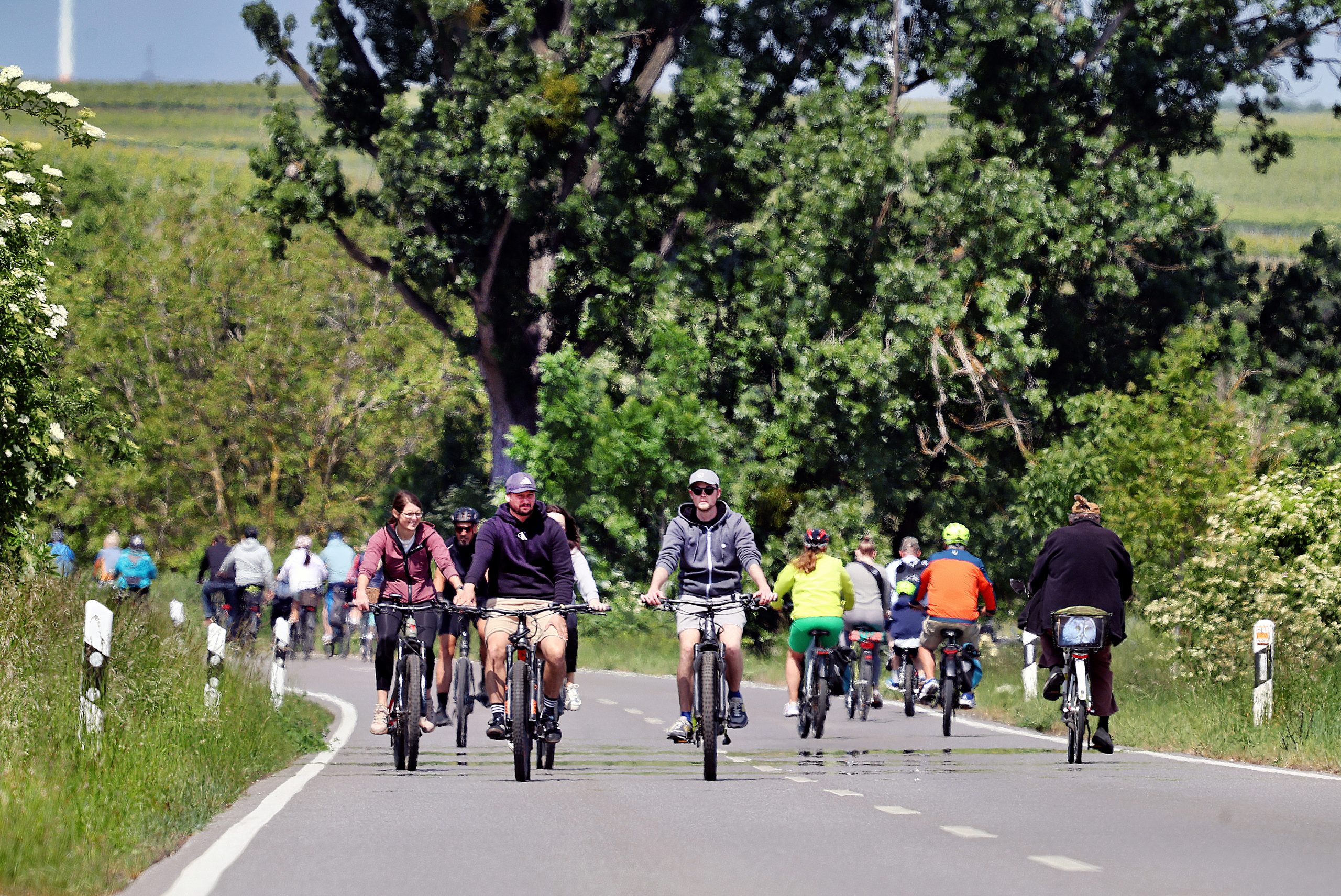 6UR_0173_EWR-RheinRadeln_2025